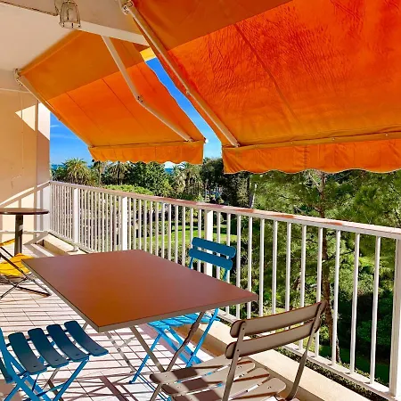 Apartment Plage Ilette Vue Mer Avec Parking Antibes